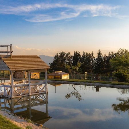 קופרס Lake House Bebic מראה חיצוני תמונה