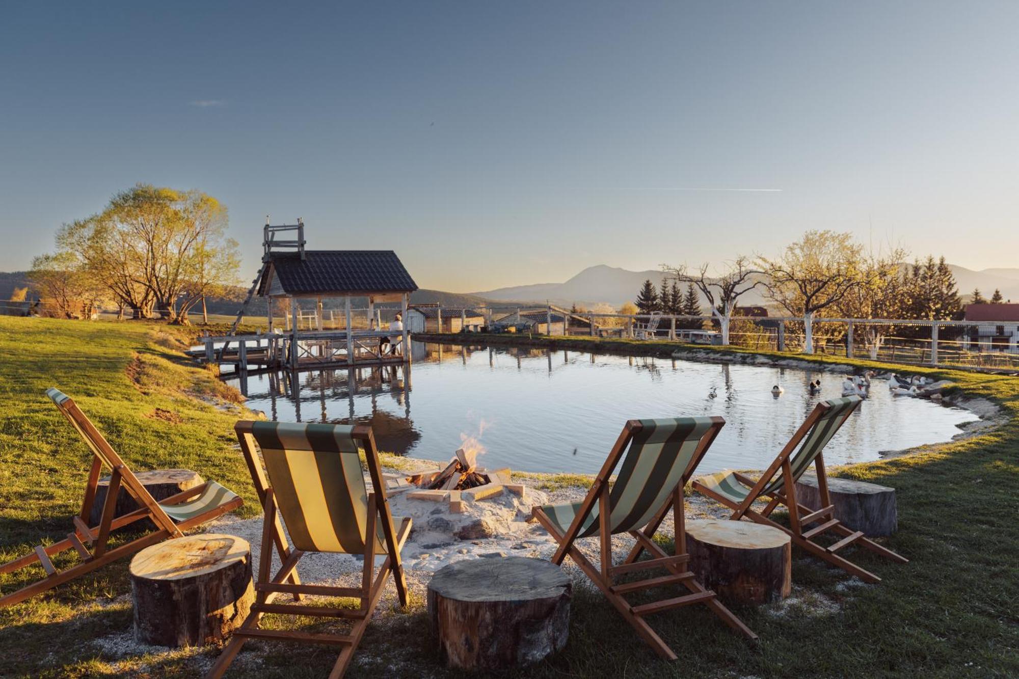 קופרס Lake House Bebic מראה חיצוני תמונה